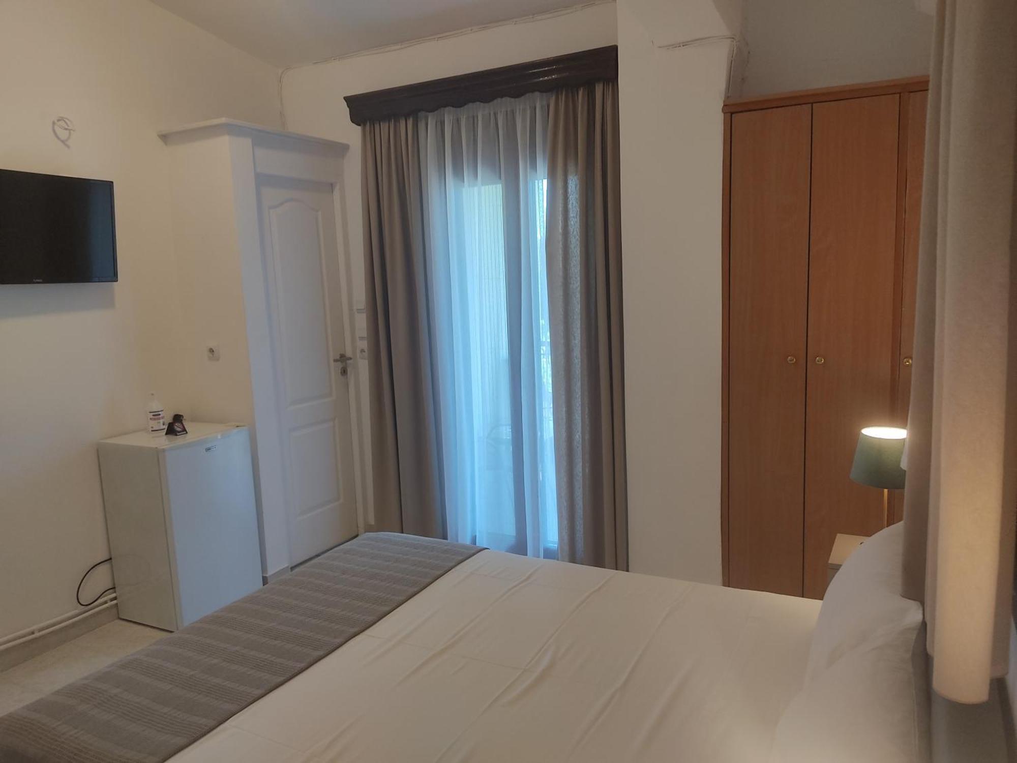 Xenonas Κithαiron Hotel Vilia Ngoại thất bức ảnh